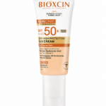 كريم حماية شمس ملون Bioxcin SPF 50+ للبشرة العادية والجافة – 50 مل