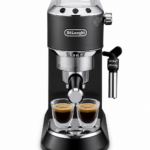 ماكينة إسبريسو De'Longhi Dedica Style EC685.BK بضغط 15 بار ونظام كابتشينو قابل للتعديل