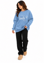 ⁦كنزة نسائية Soula بقبة ريب وطبعة Smile – تصميم كاجوال مريح⁩ - الصورة ⁦2⁩