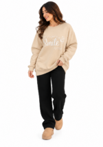 ⁦كنزة نسائية Soula بقبة ريب وطبعة Smile – تصميم كاجوال مريح⁩ - الصورة ⁦6⁩