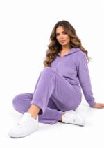 ⁦بيجاما مخمل مقلم Soula – طقم مريح بقصة أنيقة⁩ - الصورة ⁦3⁩