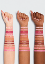 ⁦أحمر خدود SHEGLAM Divine Flush Matte Blush – متوفر بثلاث درجات⁩ - الصورة ⁦4⁩